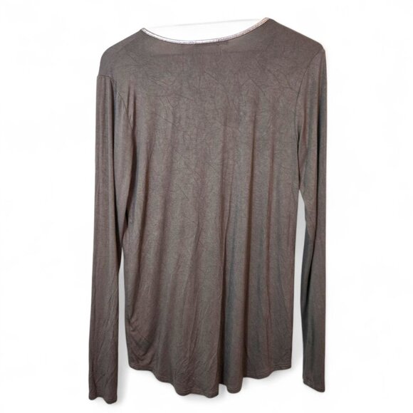 Maurices long-sleeve t-shirt womens Medium taupe v-neck pocket - Picture 2 of 8